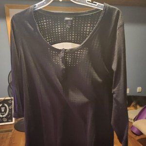 Torrid size 4 3/4 sleeve length shirt